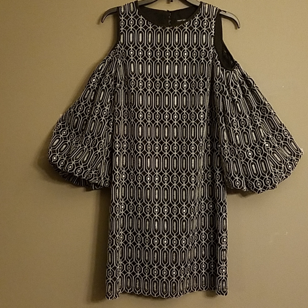 Maggy London Balloon Sleeve Dress